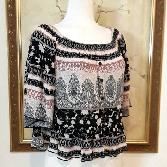 Charlotte Russe NWT Pink and Black Off the Shoulder Top 3/4 sleeves - Picture 2 of 3